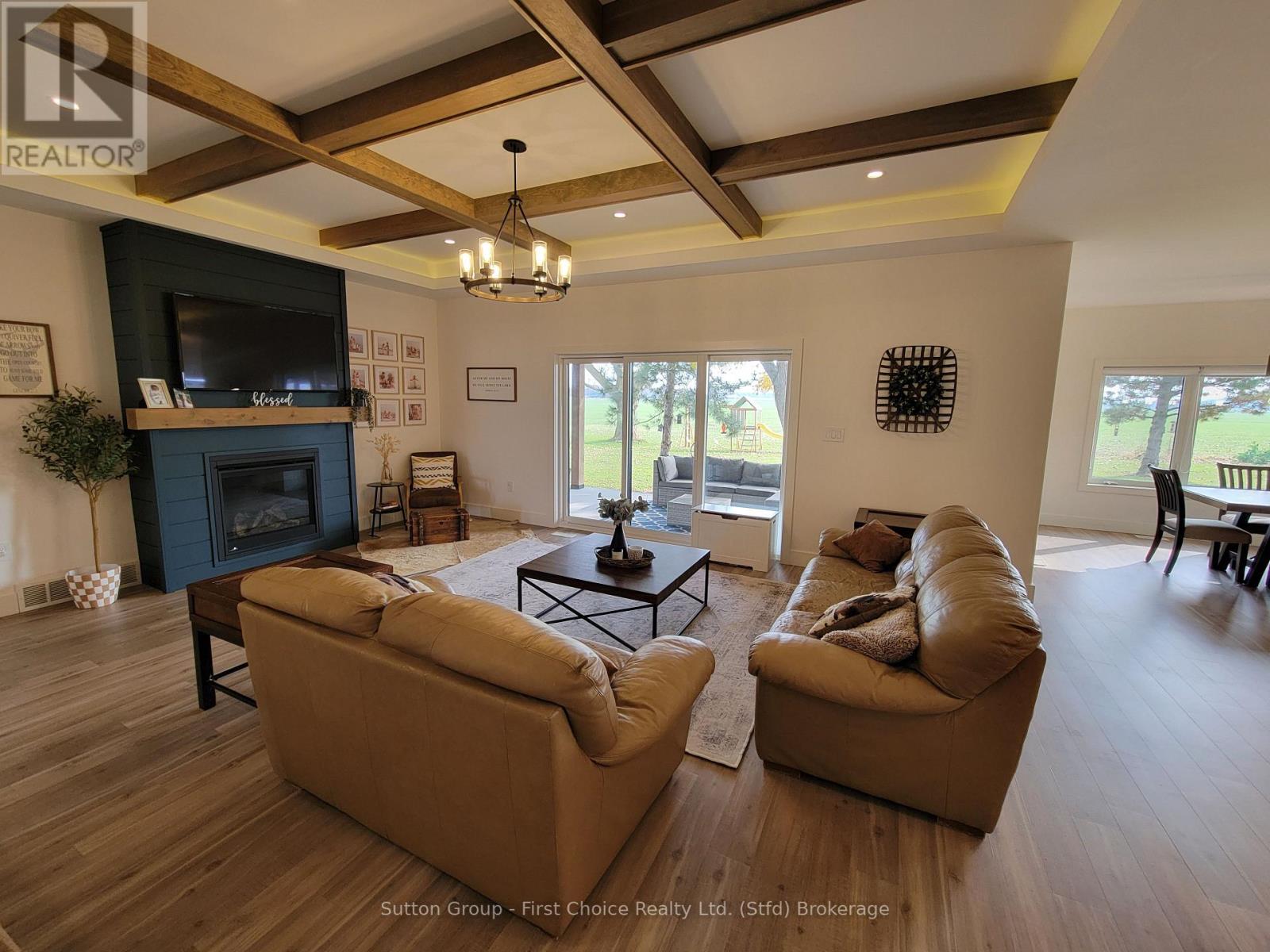 4557 Perth Road 180, West Perth (Logan), Ontario  N0K 1E0 - Photo 7 - X11898532
