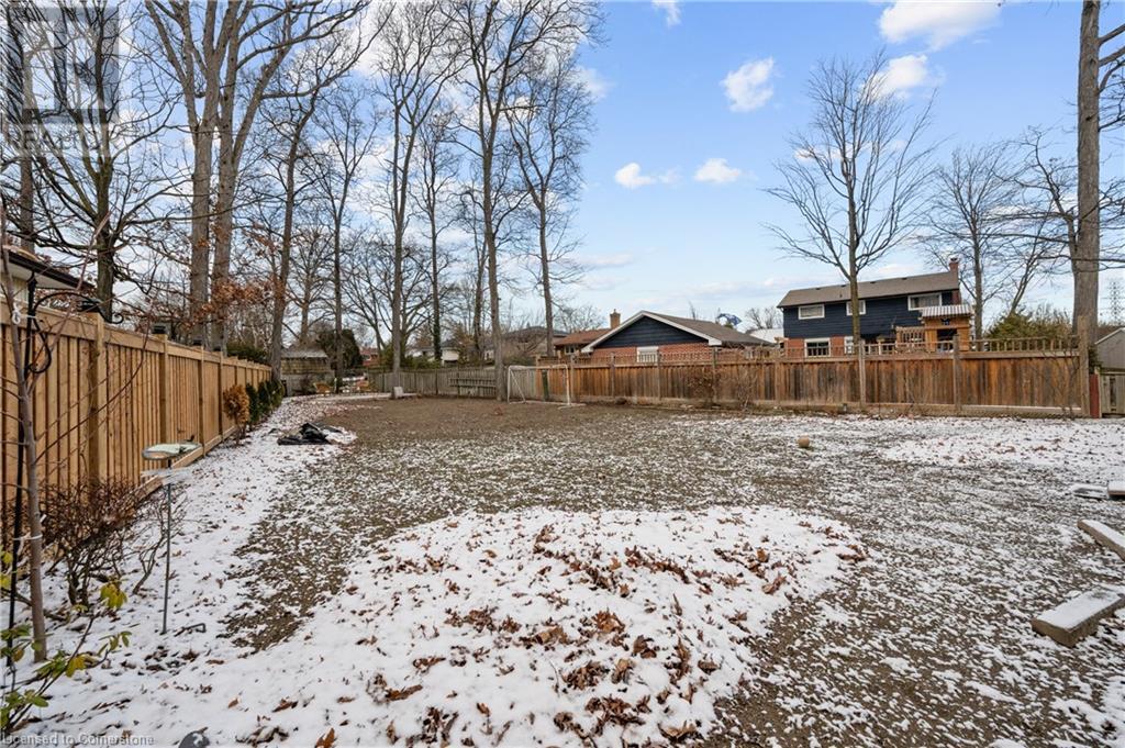 2401 St Frances Drive, Burlington, Ontario  L7P 1V3 - Photo 32 - 40687148