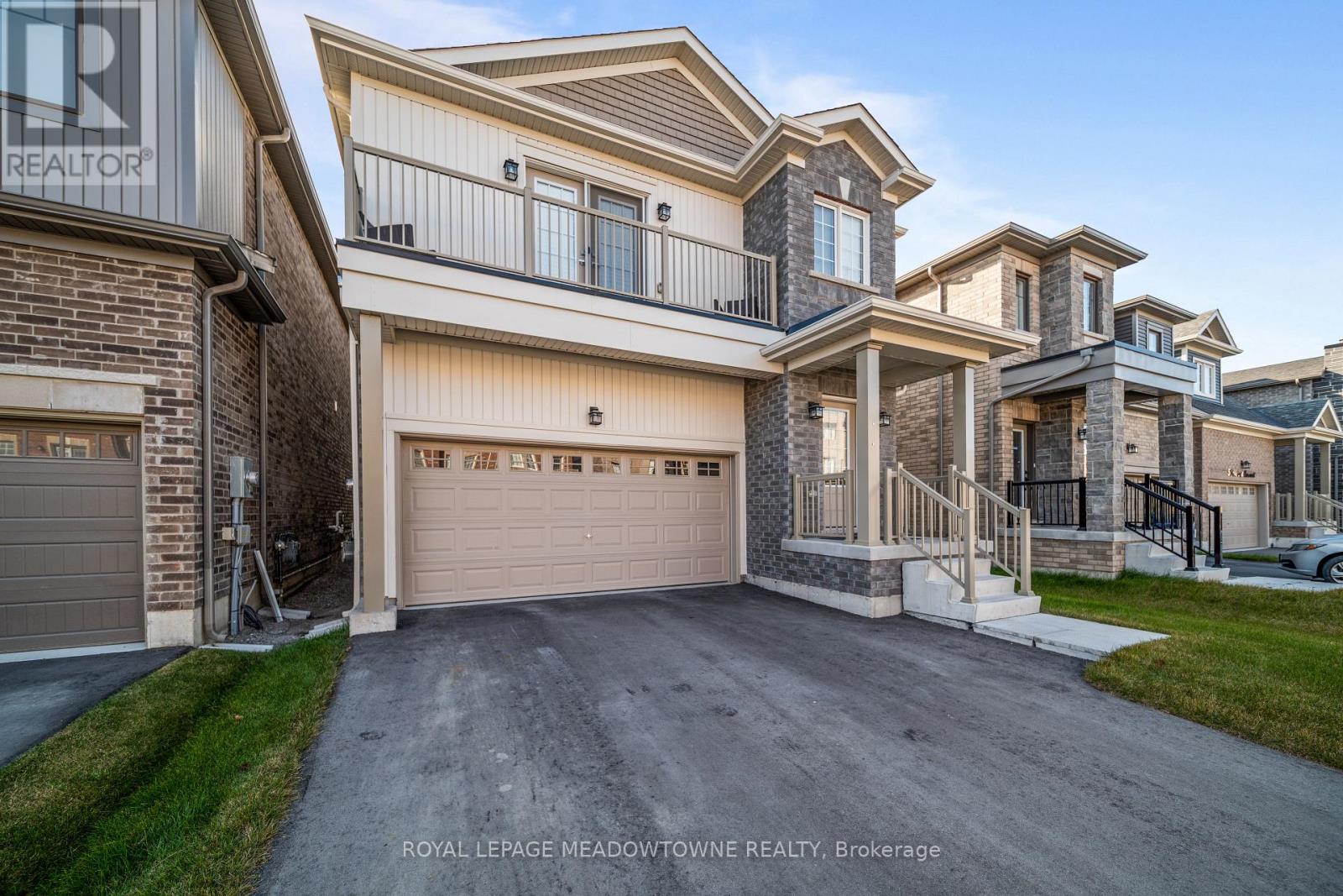 Property at 60 HARVEST CRESCENT image 4