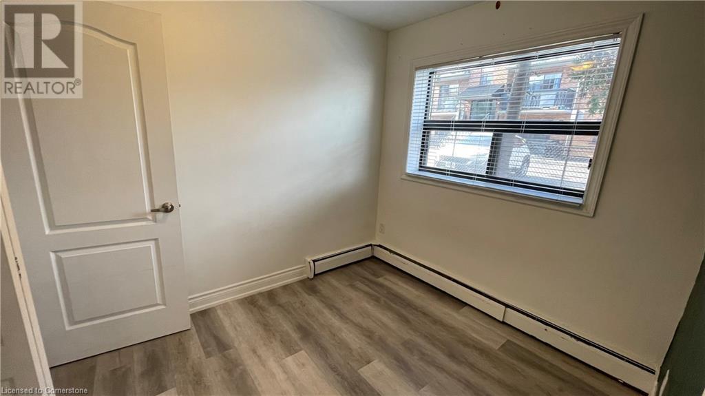 700 Lawrence Road Unit# 101, Hamilton, Ontario  L8K 1Z5 - Photo 8 - 40687308