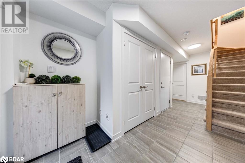 18 Red Maple Lane, Barrie, Ontario  L9J 0N4 - Photo 4 - 40687294