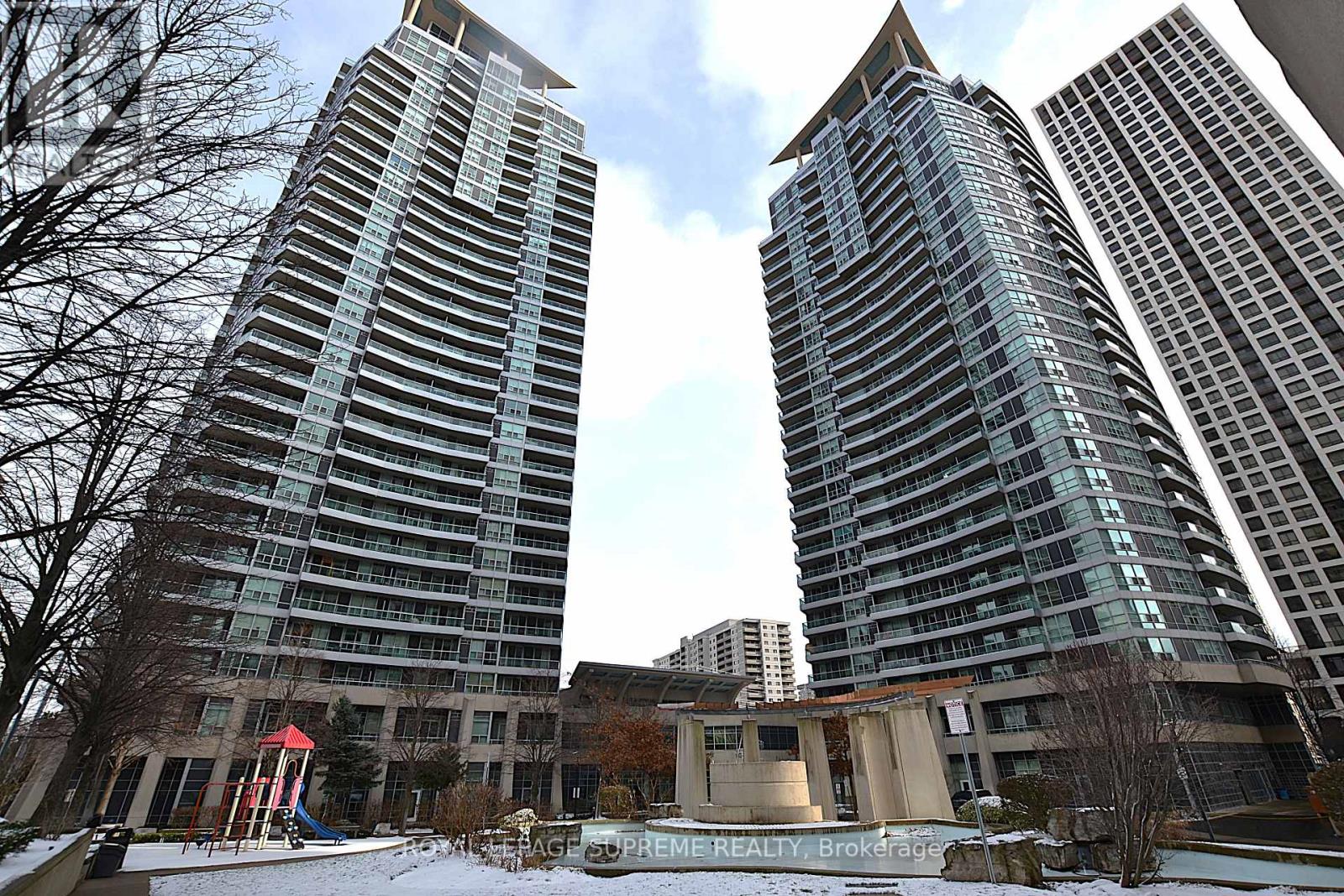 1007 - 1 Elm Drive W, Mississauga, Ontario  L5B 4M1 - Photo 1 - W11905700