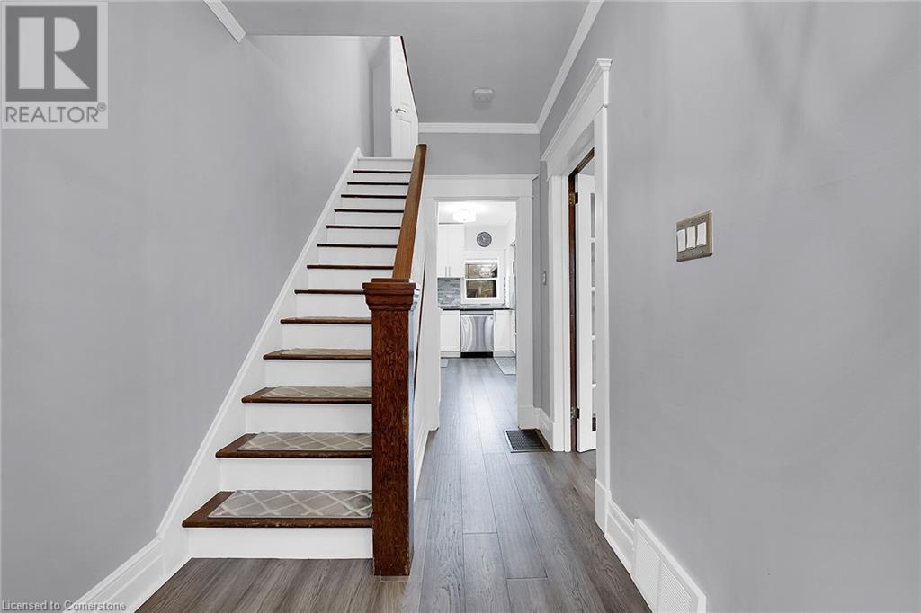 53 1/2 Robins Avenue, Hamilton, Ontario  L8H 4N3 - Photo 19 - 40687140