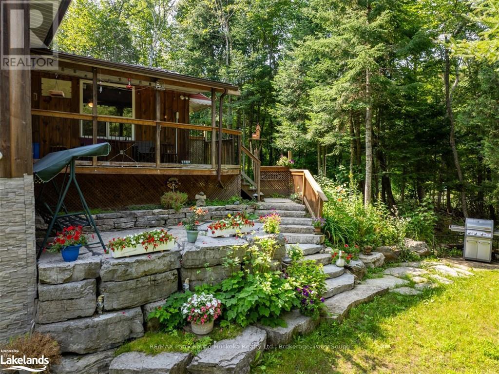 21 Moonwing Road, Magnetawan, Ontario  P0A 1A0 - Photo 3 - X10437795