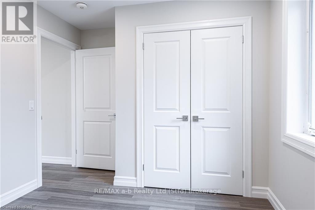 204 - 100 Gordon Street, Stratford, Ontario  N5A 7T8 - Photo 11 - X10779979