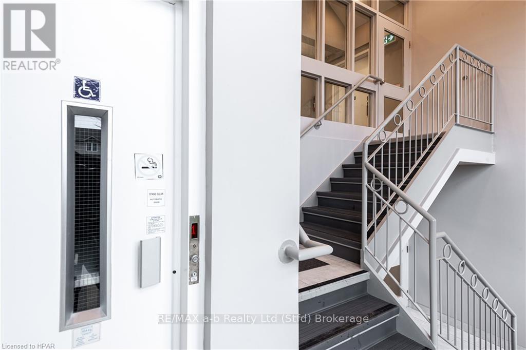 204 - 100 Gordon Street, Stratford, Ontario  N5A 7T8 - Photo 2 - X10779979