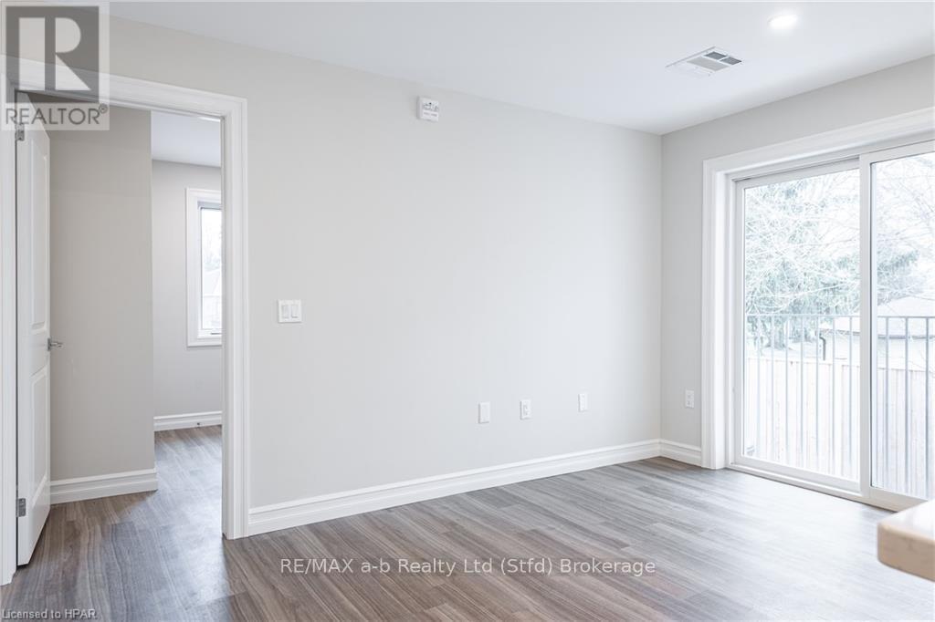 204 - 100 Gordon Street, Stratford, Ontario  N5A 7T8 - Photo 9 - X10779979