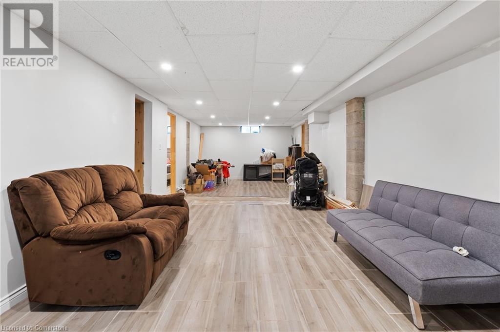 3 Broadmore Avenue, St. Catharines, Ontario  L2M 6A4 - Photo 15 - 40687344