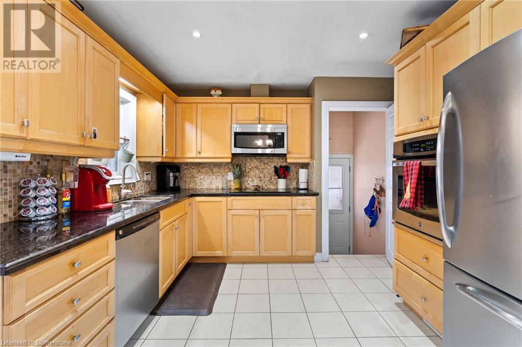 3 Broadmore Avenue, St. Catharines, Ontario  L2M 6A4 - Photo 8 - 40687344