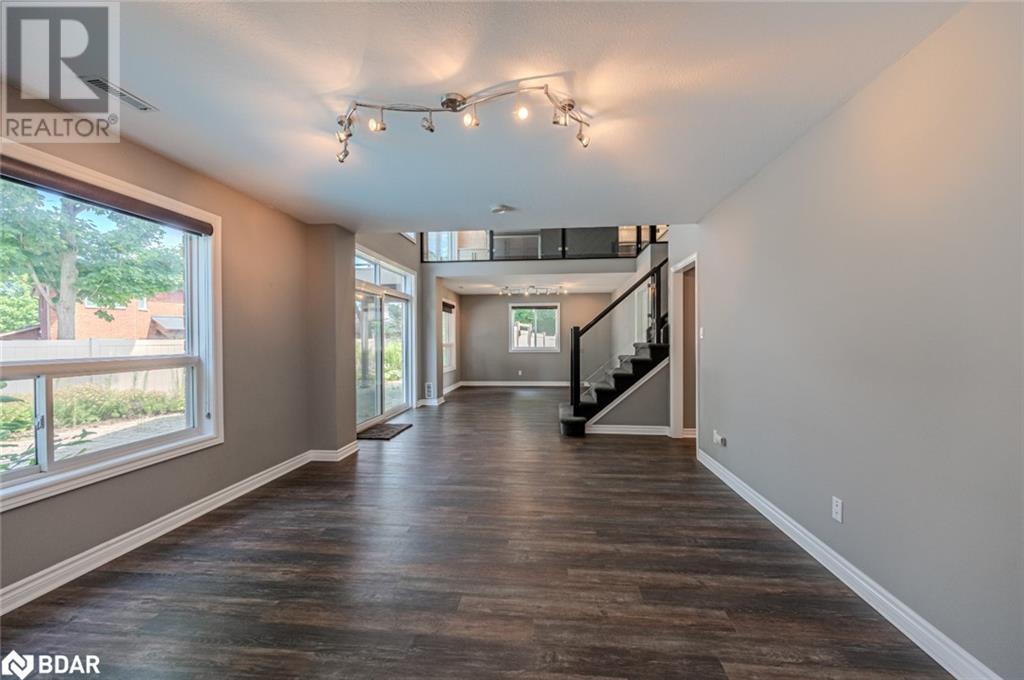 36 Glen Oak Court, Barrie, Ontario  L4M 6M4 - Photo 13 - 40687333