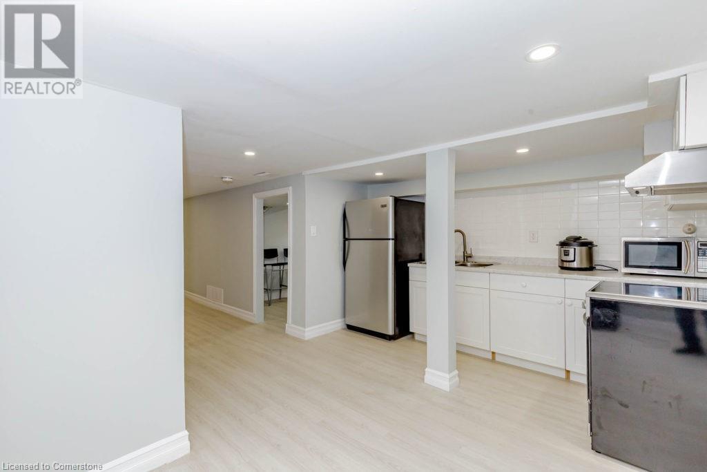 36 Dodson Street, Hamilton, Ontario  L9A 3K6 - Photo 2 - 40687309