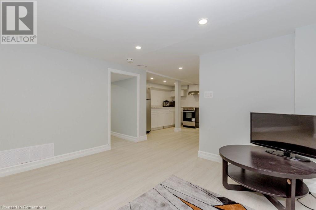 36 Dodson Street, Hamilton, Ontario  L9A 3K6 - Photo 6 - 40687309