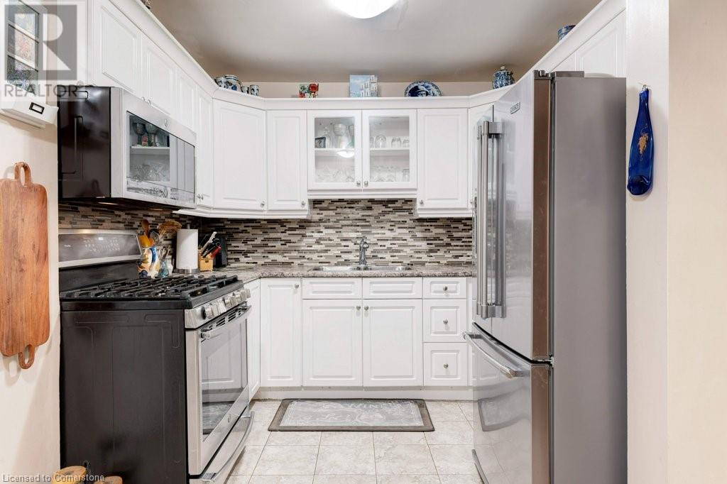 2301 Cavendish Drive Unit# 41, Burlington, Ontario  L7P 3M3 - Photo 11 - 40681925