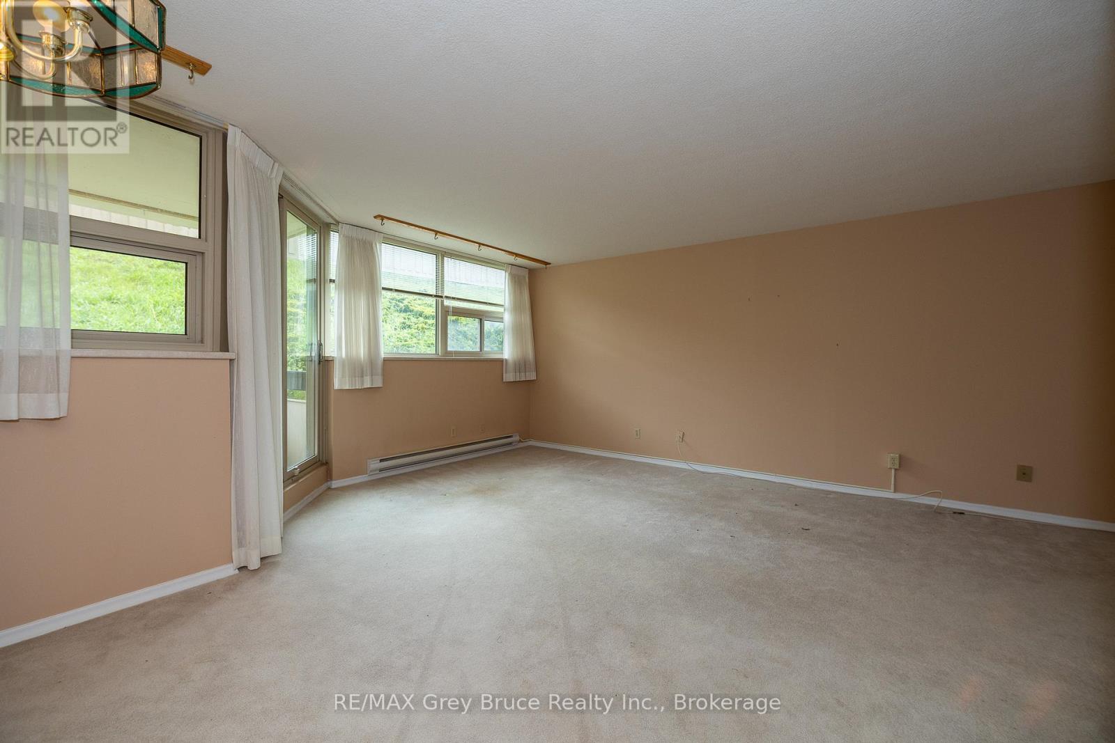 203 - 860 9th Street E, Owen Sound, Ontario  N4K 1R2 - Photo 6 - X11905788
