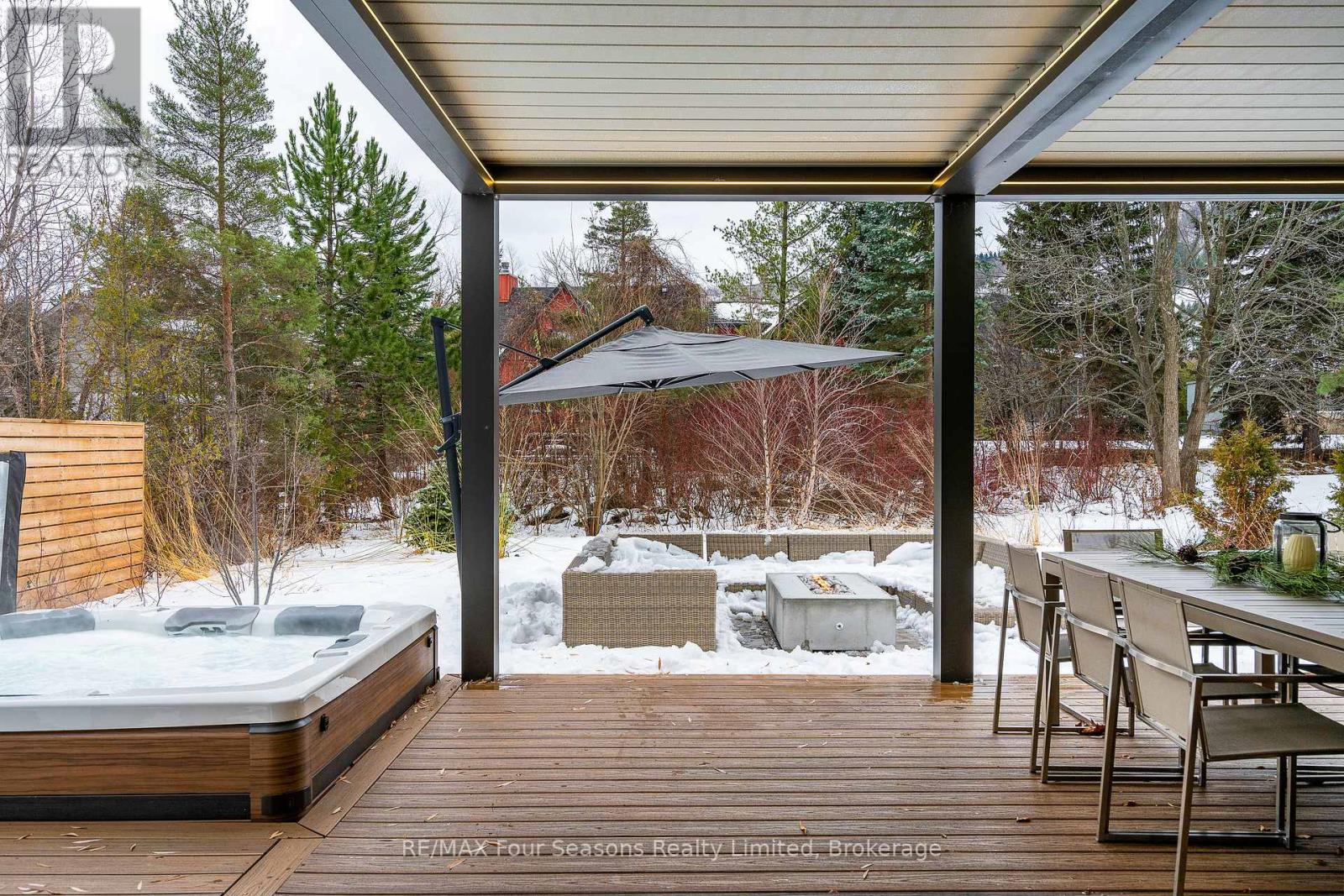 140 Alexandra Way, Blue Mountains (Blue Mountain Resort Area), Ontario  L9Y 0S3 - Photo 8 - X11905812