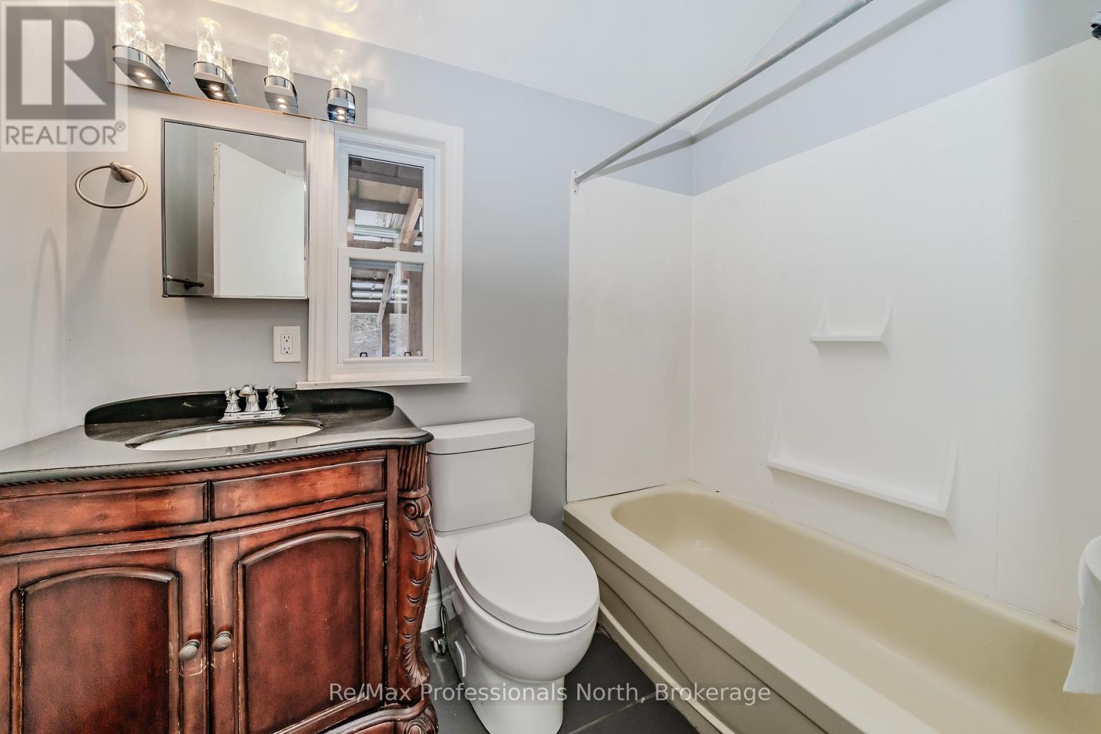 1090 Whites Road, Muskoka Lakes, Ontario  P0B 1J0 - Photo 33 - X11905167