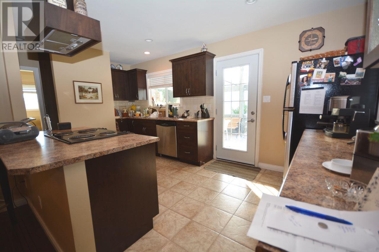 Property at 1022 53A STREET image 4