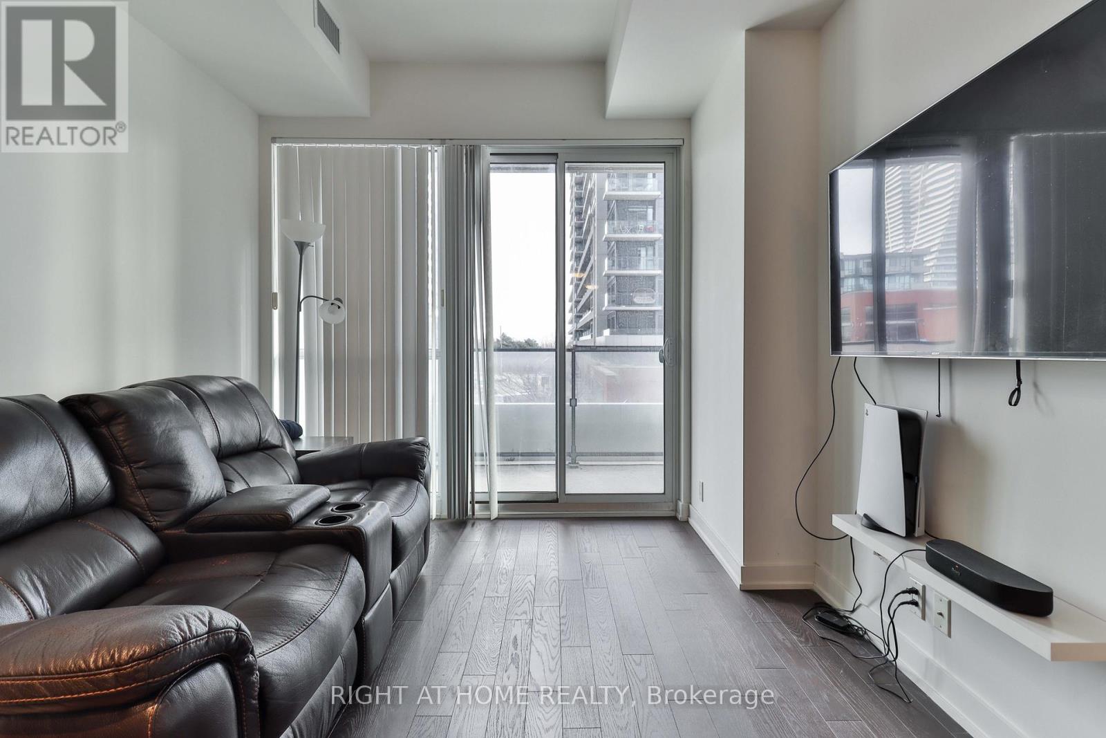 302 - 10 Park Lawn Road, Toronto, Ontario  M8V 0M9 - Photo 9 - W11905834