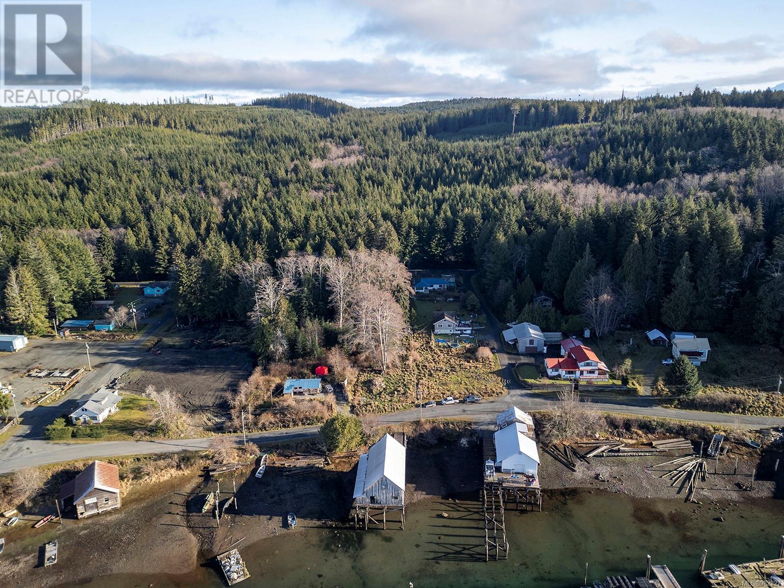 665 1st St, Sointula, British Columbia  V0N 3E0 - Photo 10 - 982827