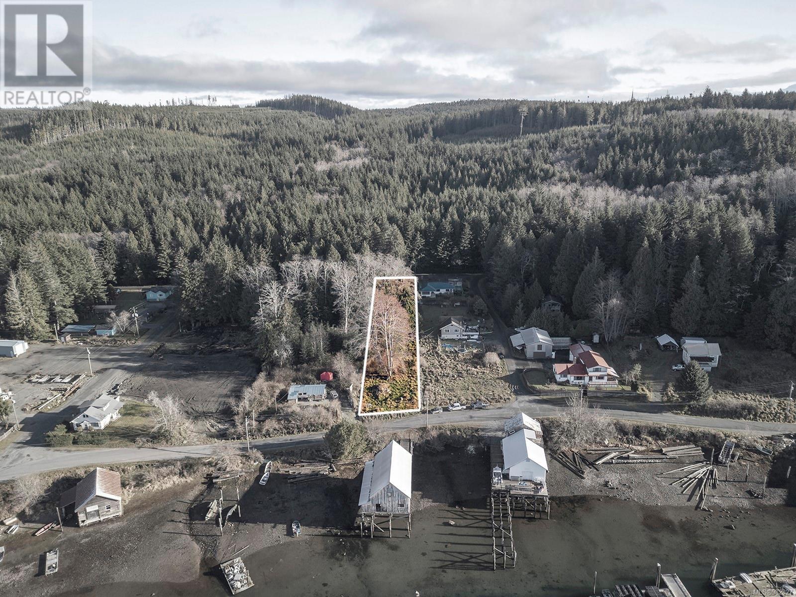 665 1st St, Sointula, British Columbia  V0N 3E0 - Photo 11 - 982827