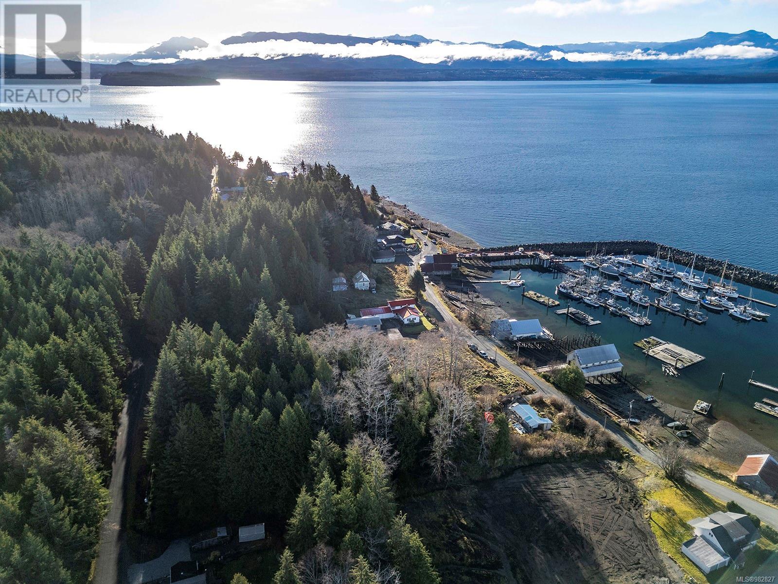 665 1st St, Sointula, British Columbia  V0N 3E0 - Photo 7 - 982827