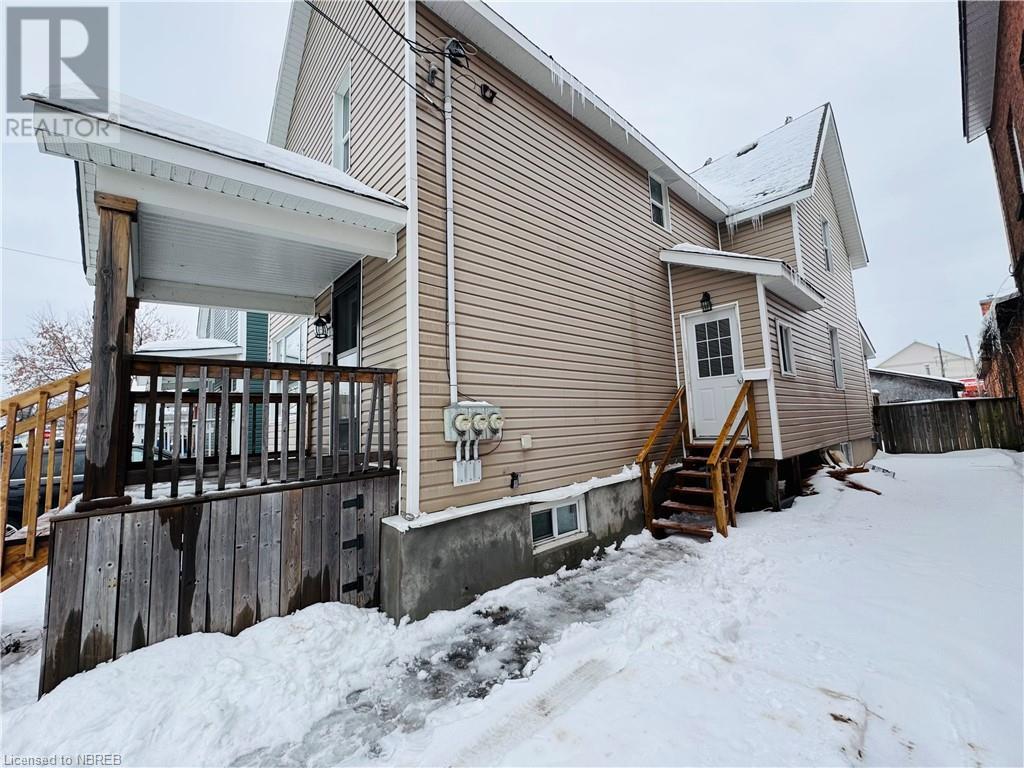 472 First Ave W, North Bay, Ontario  P1B 3C4 - Photo 3 - 40684651