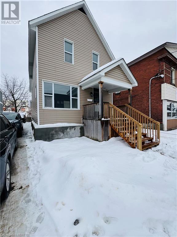 472 First Ave W, North Bay, Ontario  P1B 3C4 - Photo 2 - 40684651