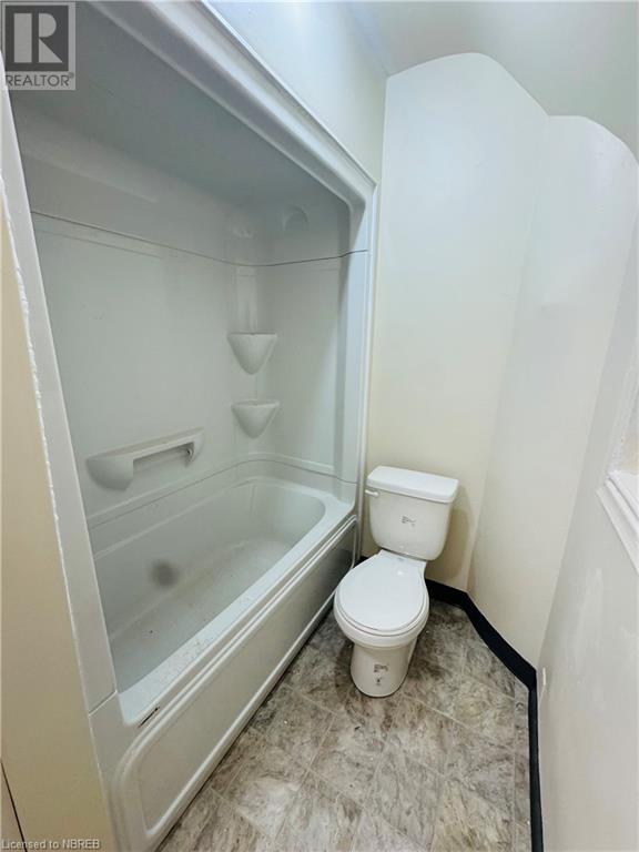 472 First Ave W, North Bay, Ontario  P1B 3C4 - Photo 20 - 40684651