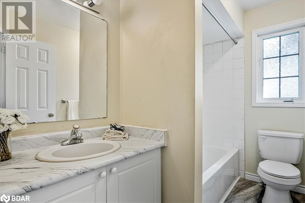 59 Hawthorne Crescent, Barrie, Ontario  L4N 9Y7 - Photo 33 - 40687274
