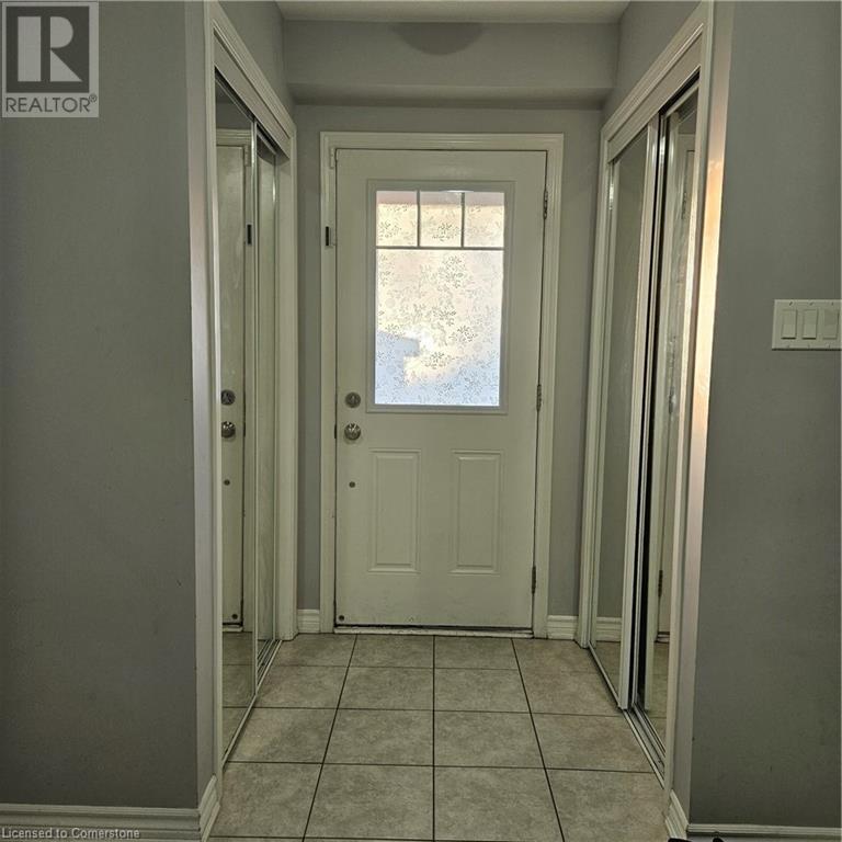 39 Appleby Street, Kitchener, Ontario  N2R 0E3 - Photo 3 - 40687350