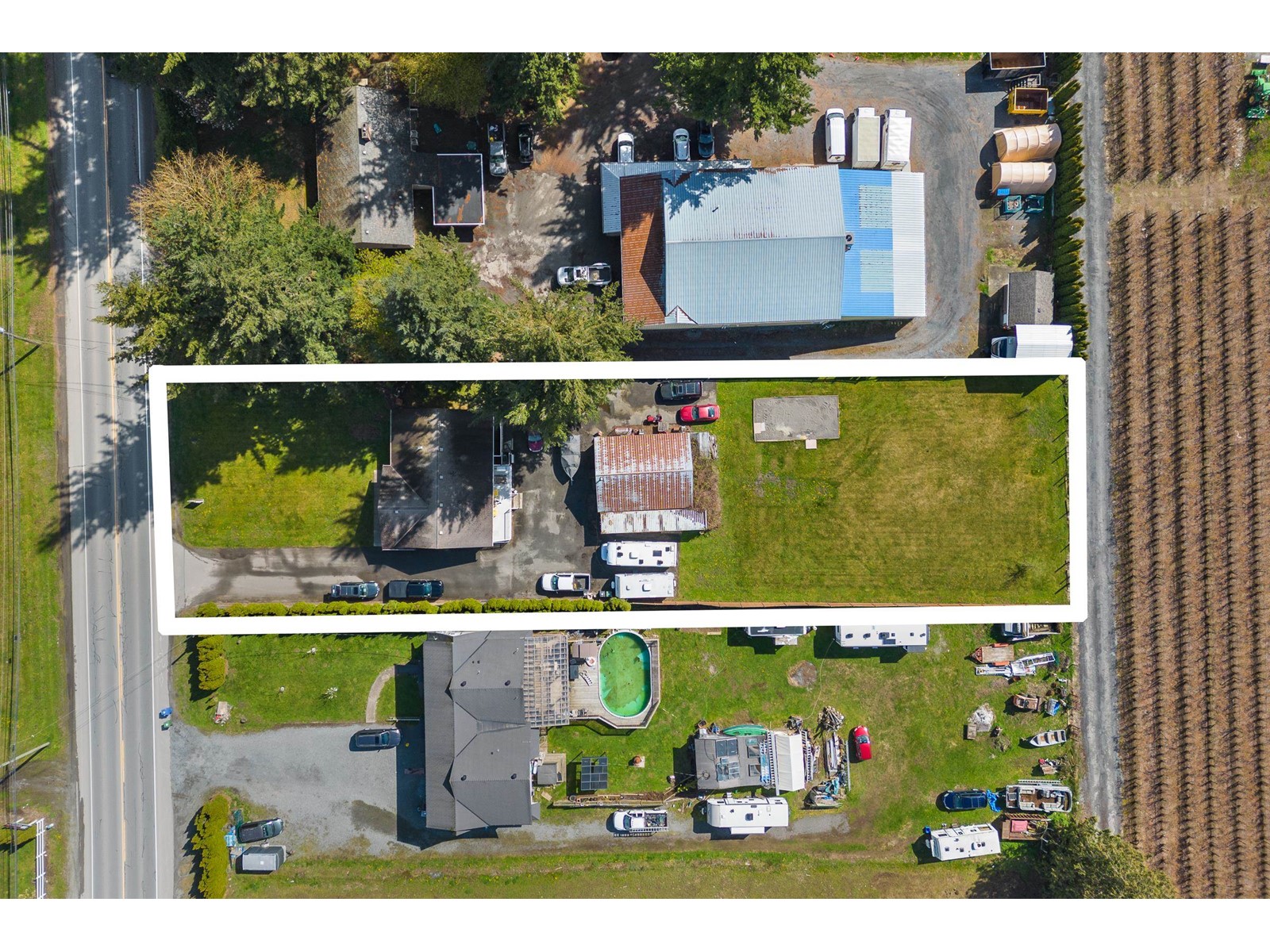 Property at 33120 HUNTINGDON ROAD image 3