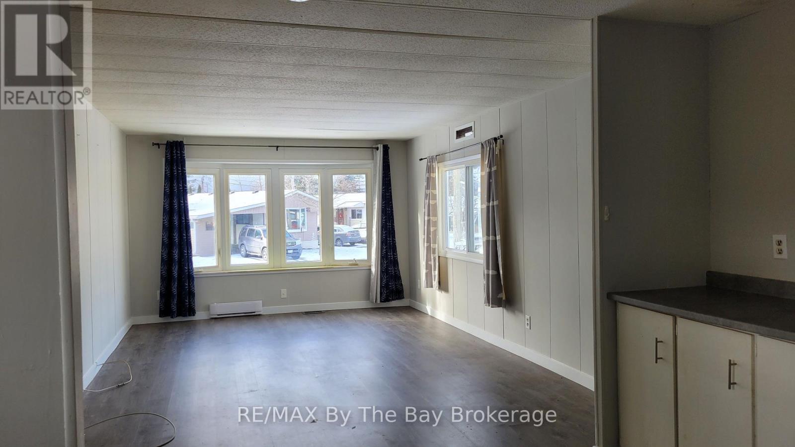 50 Georgian Glen Drive, Wasaga Beach, Ontario  L9Z 1K7 - Photo 13 - S11822777