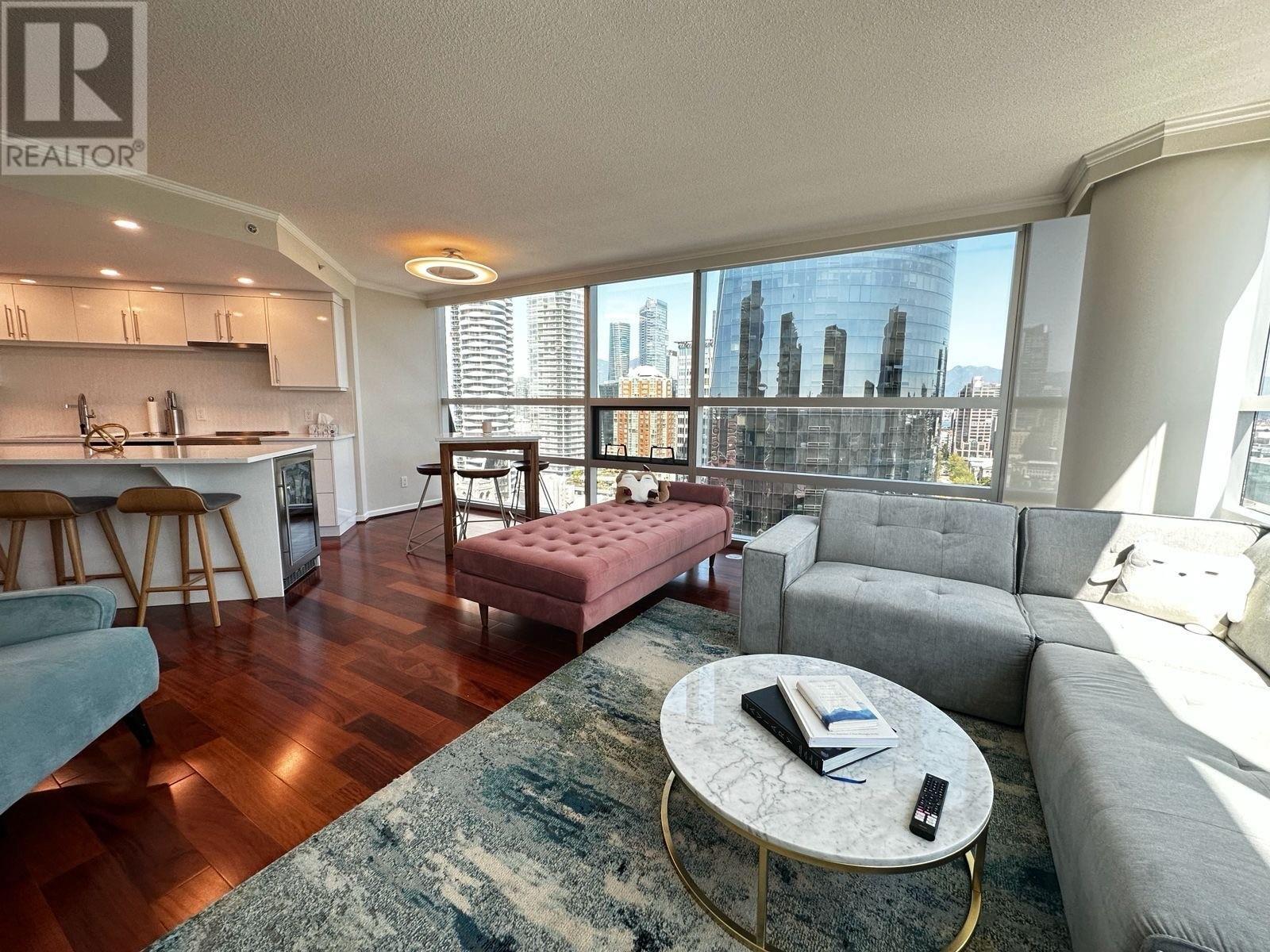 Listing Picture 16 of 35 : 2206 1050 BURRARD STREET, Vancouver / 溫哥華 - 魯藝地產 Yvonne Lu Group - MLS Medallion Club Member