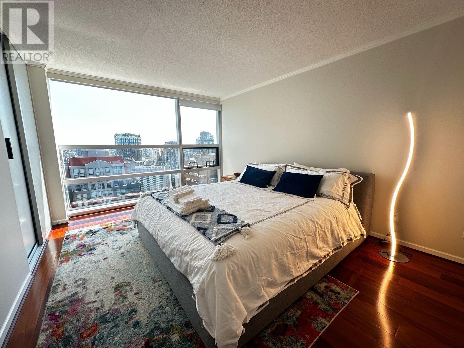 Listing Picture 26 of 35 : 2206 1050 BURRARD STREET, Vancouver / 溫哥華 - 魯藝地產 Yvonne Lu Group - MLS Medallion Club Member