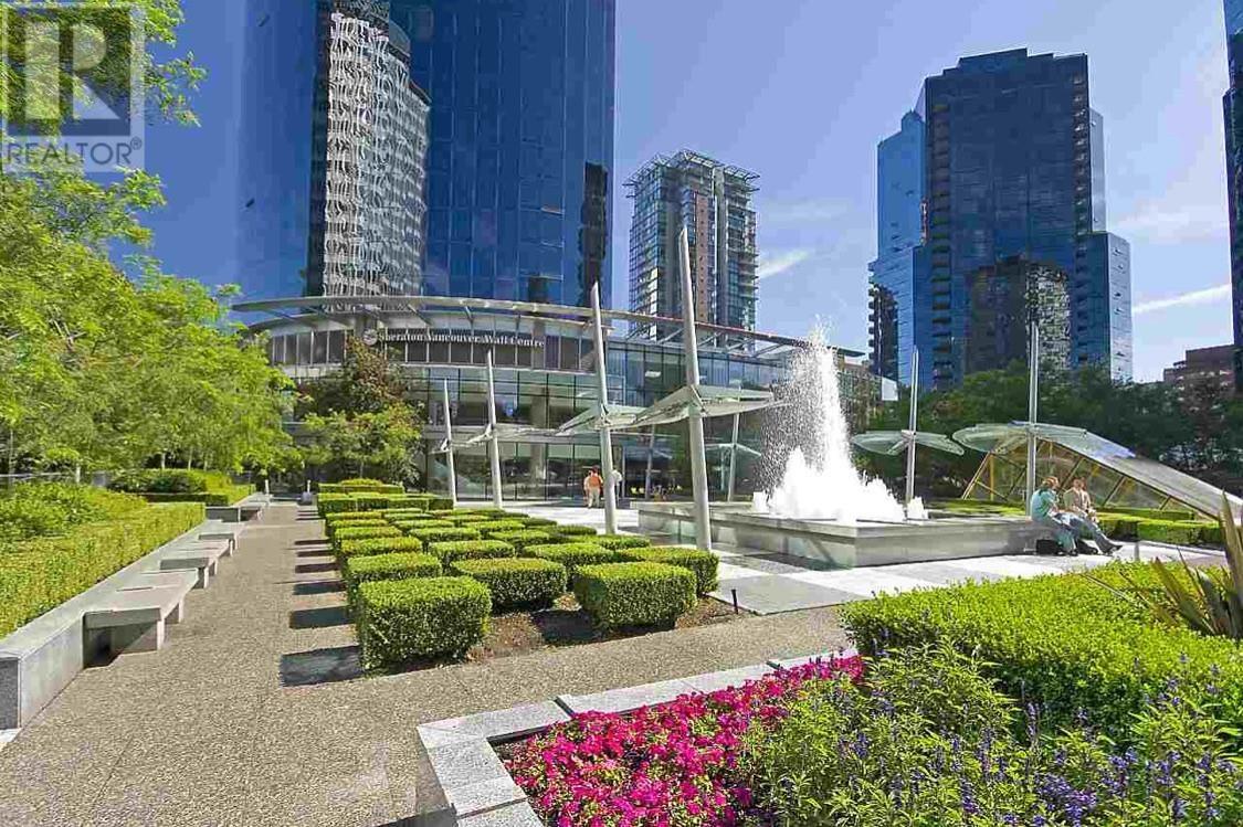 Listing Picture 35 of 35 : 2206 1050 BURRARD STREET, Vancouver / 溫哥華 - 魯藝地產 Yvonne Lu Group - MLS Medallion Club Member