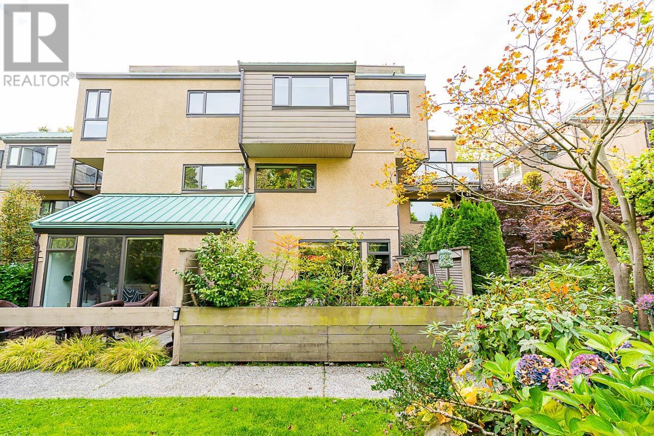 Listing Picture 33 of 40 : 693 MOBERLY ROAD, Vancouver / 溫哥華 - 魯藝地產 Yvonne Lu Group - MLS Medallion Club Member