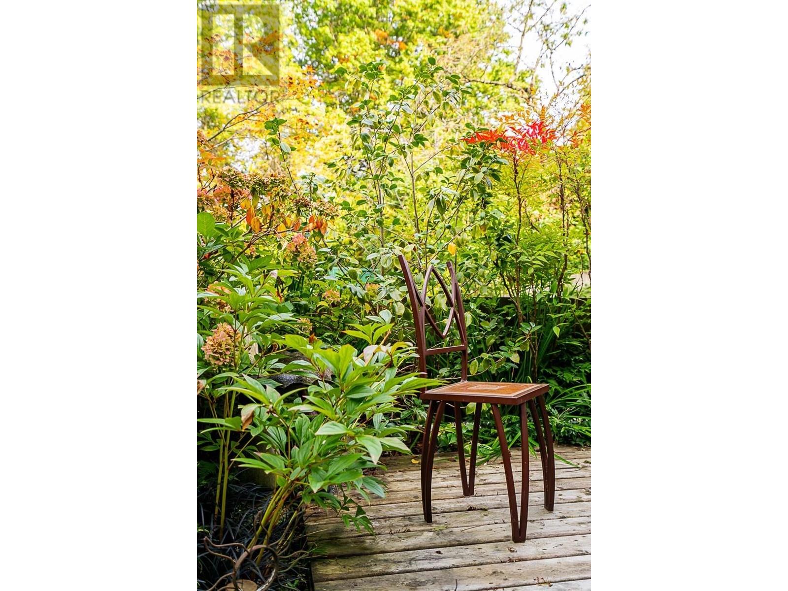 Listing Picture 22 of 40 : 693 MOBERLY ROAD, Vancouver / 溫哥華 - 魯藝地產 Yvonne Lu Group - MLS Medallion Club Member