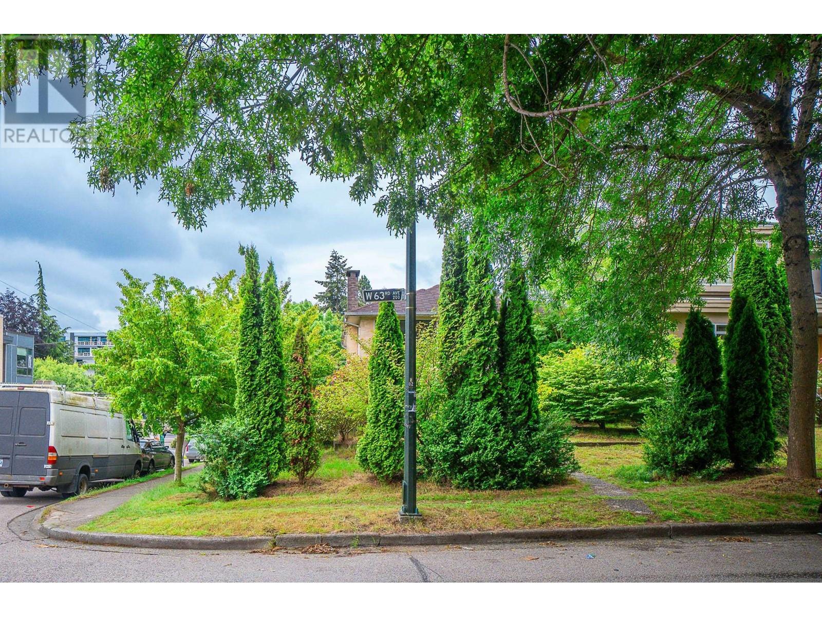 Property at 204 W 63RD AVENUE image 2