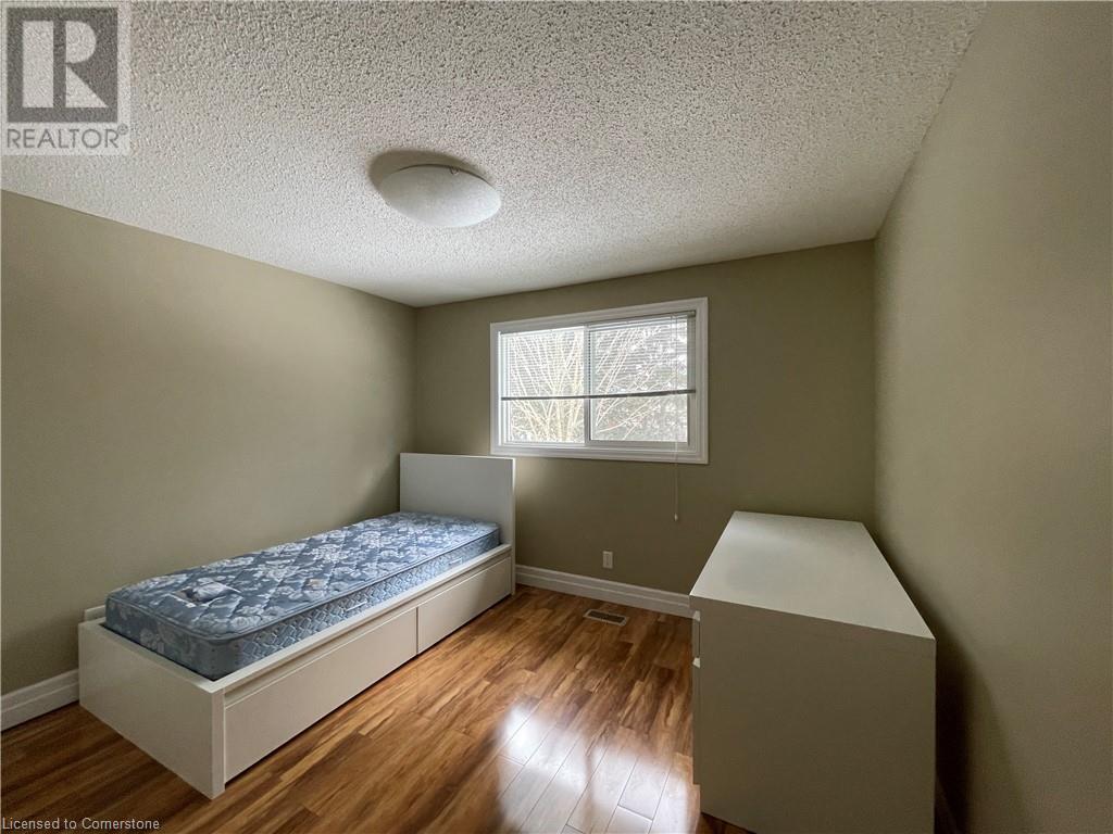 363 Vogel Place, Waterloo, Ontario  N2L 5V8 - Photo 19 - 40687282