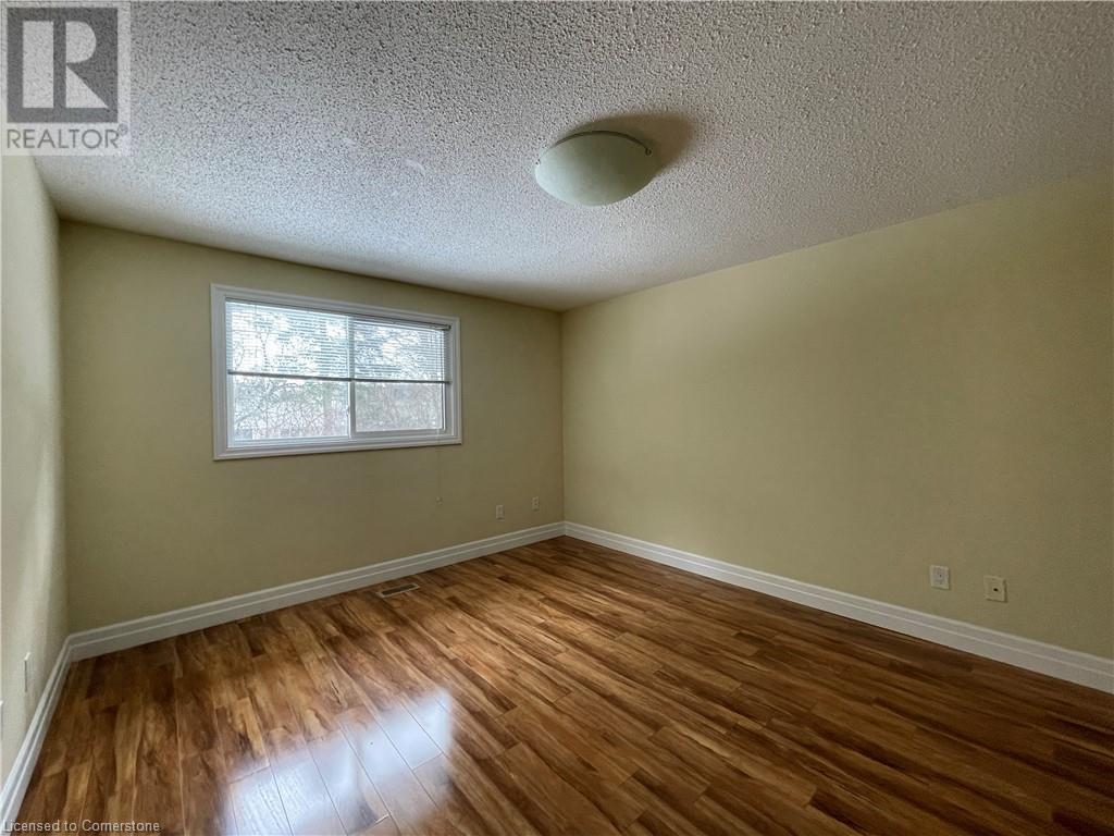 363 Vogel Place, Waterloo, Ontario  N2L 5V8 - Photo 20 - 40687282