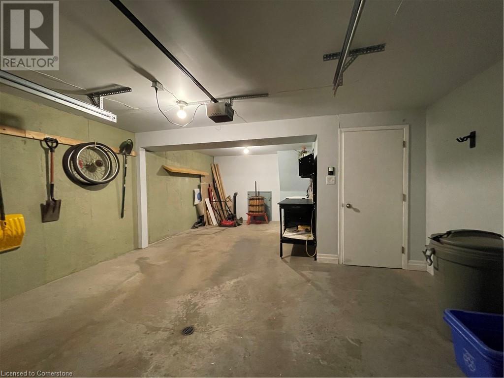 363 Vogel Place, Waterloo, Ontario  N2L 5V8 - Photo 22 - 40687282