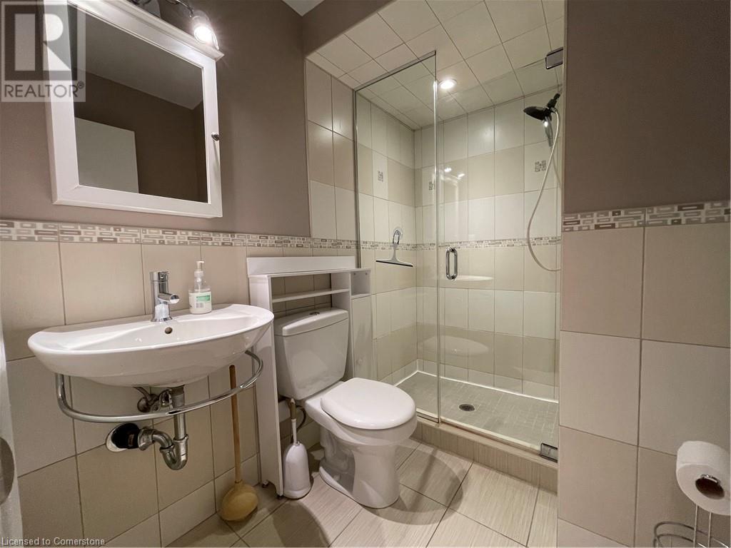 363 Vogel Place, Waterloo, Ontario  N2L 5V8 - Photo 7 - 40687282