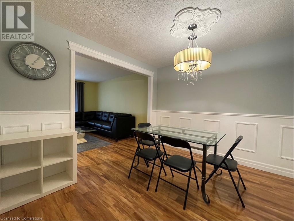 363 Vogel Place, Waterloo, Ontario  N2L 5V8 - Photo 8 - 40687282