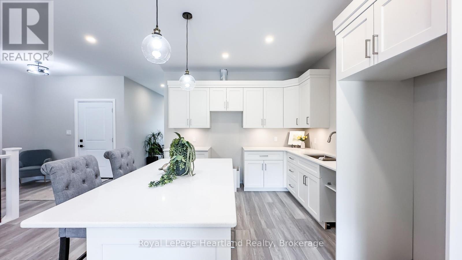 30 Silver Creek Road, Huron East (Seaforth), Ontario  N0K 1W0 - Photo 18 - X11906006