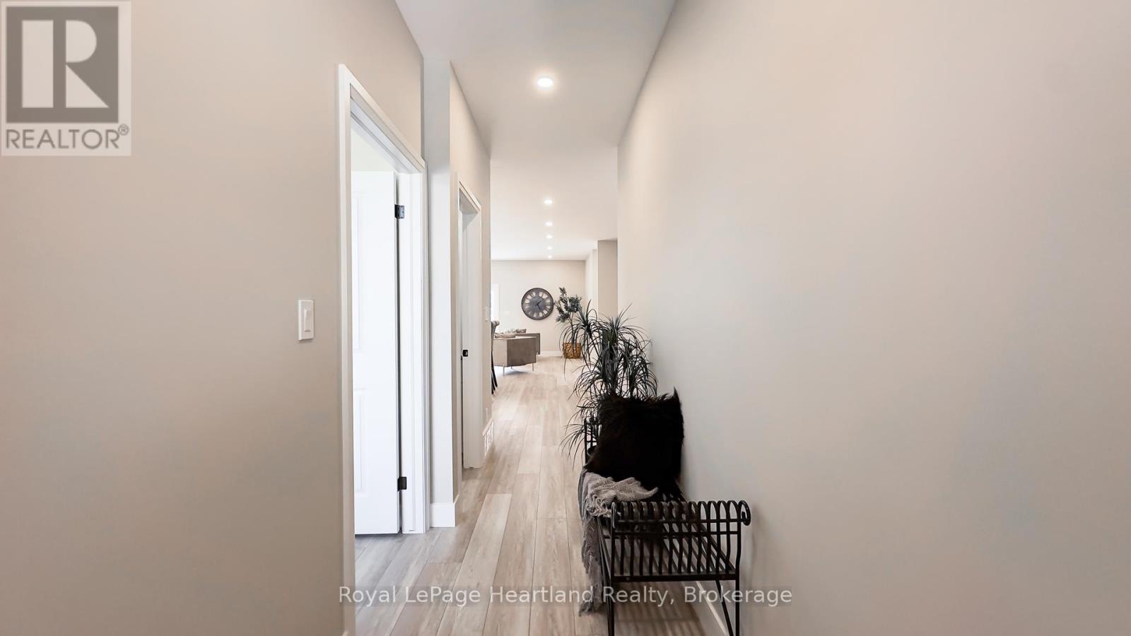 30 Silver Creek Road, Huron East (Seaforth), Ontario  N0K 1W0 - Photo 5 - X11906006