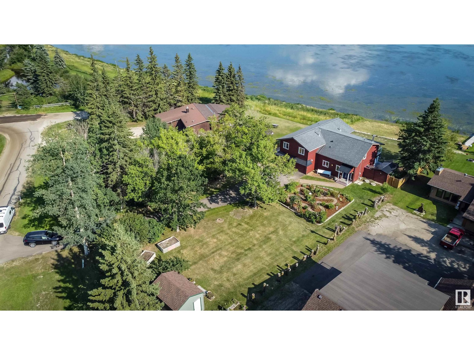 102 Parkins Av, Rural Lac Ste. Anne County, Alberta  T0E 1A0 - Photo 6 - E4401424