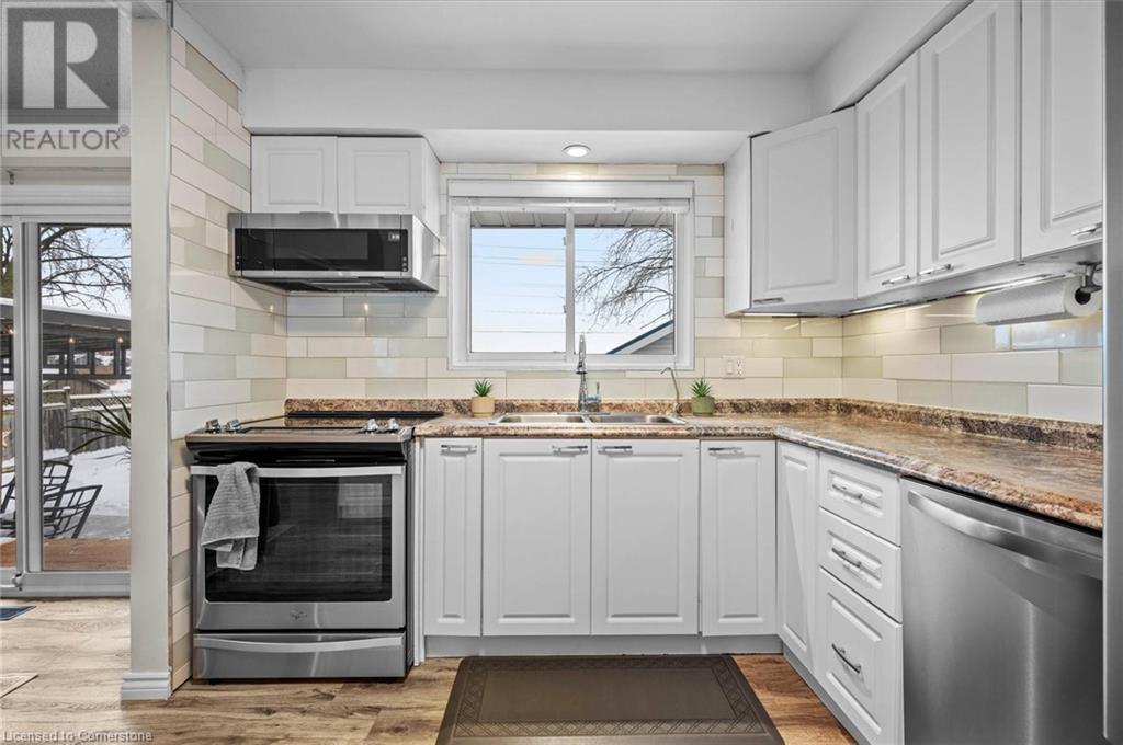 52 Hastings Court, Baden, Ontario  N3A 2T1 - Photo 9 - 40687224