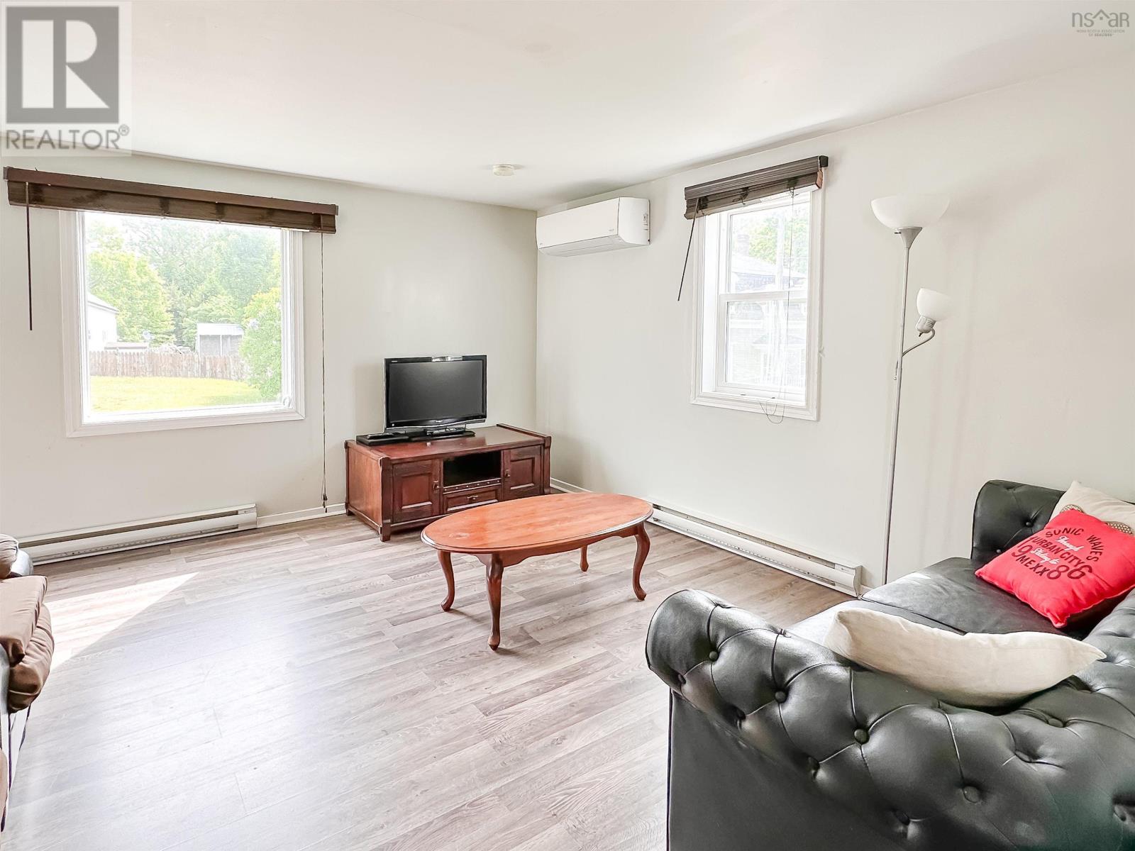 10352 Highway 1, Paradise, Nova Scotia  B0S 1R0 - Photo 19 - 202500127