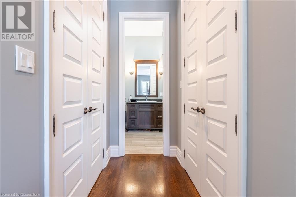 17 Mcdonald Court, Waterdown, Ontario  L9H 7C3 - Photo 26 - 40687368