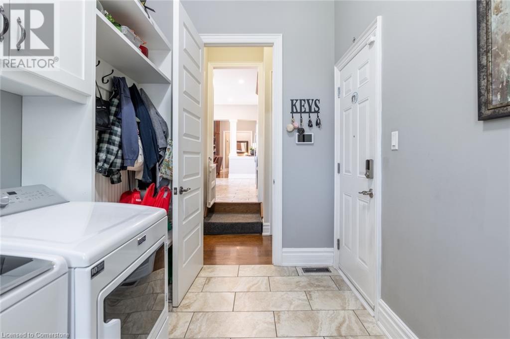 17 Mcdonald Court, Waterdown, Ontario  L9H 7C3 - Photo 34 - 40687368